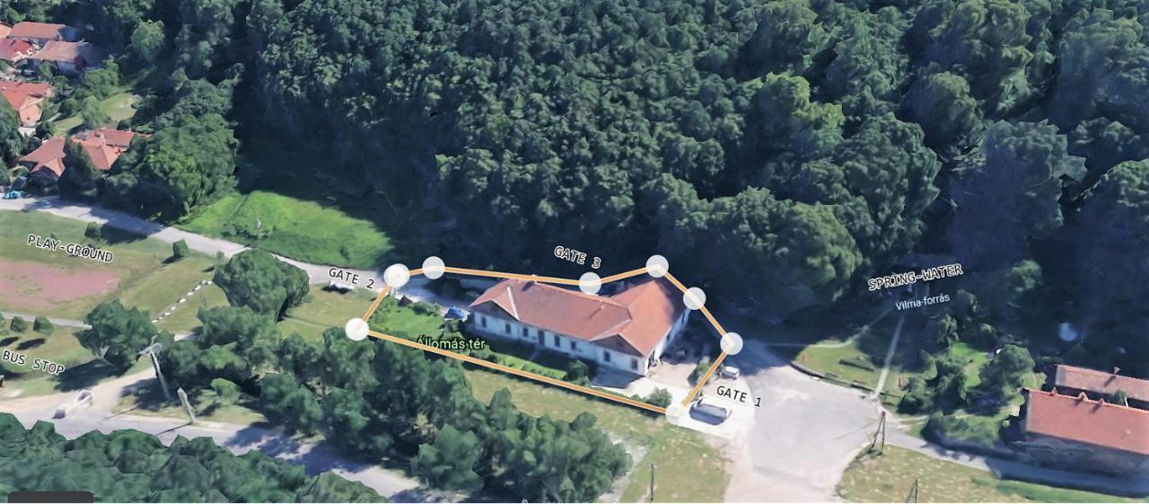 Parva Foresta Apartment Miskolc Ngoại thất bức ảnh