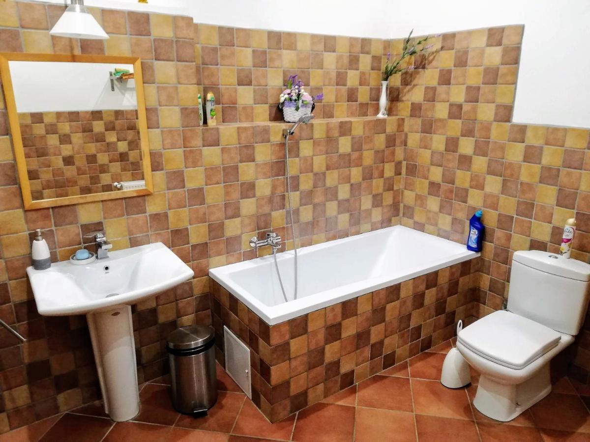 Parva Foresta Apartment Miskolc Ngoại thất bức ảnh